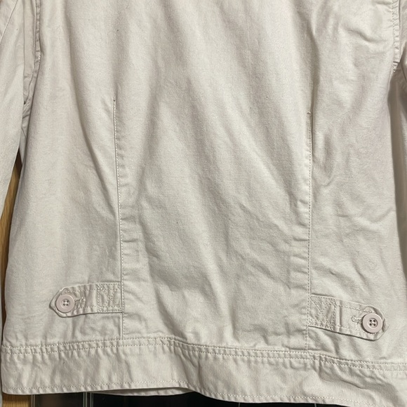 Erika size 10 beige button up cropped jean jacket multiple pockets long sleeves - Picture 7 of 10